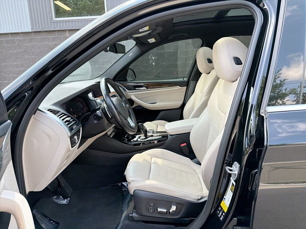Thumbnail: 2021 BMW X3 - 10