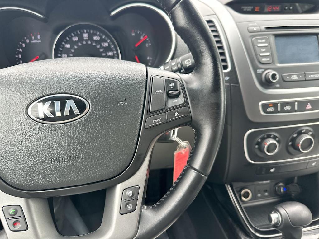 Thumbnail: 2015 Kia Sorento - 34
