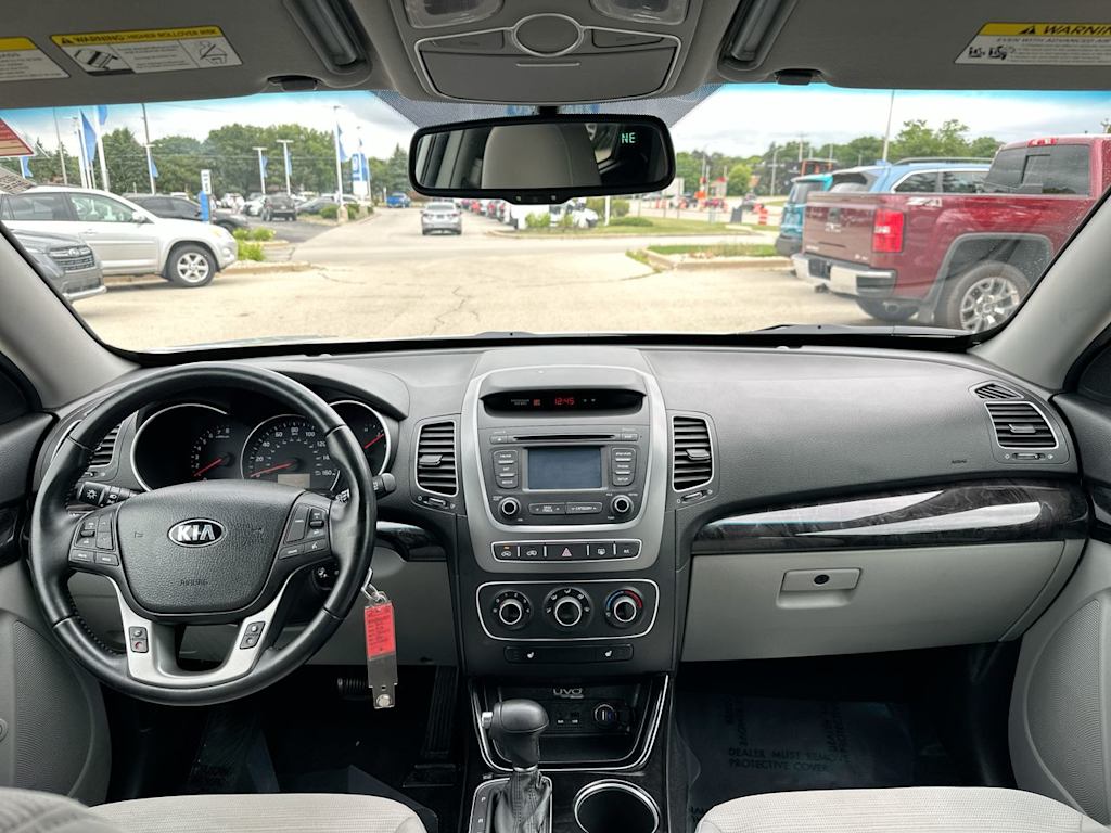 Thumbnail: 2015 Kia Sorento - 2