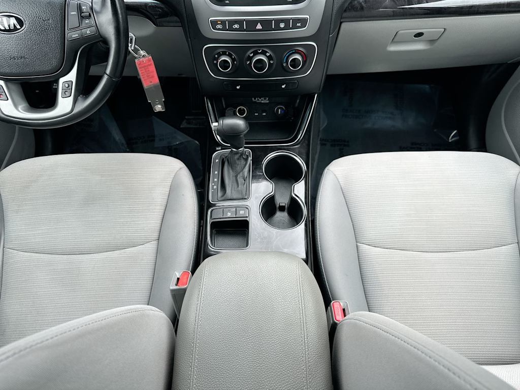 Thumbnail: 2015 Kia Sorento - 35
