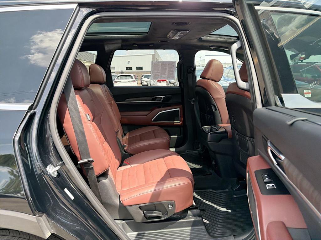 Thumbnail: 2024 Kia Telluride - 31