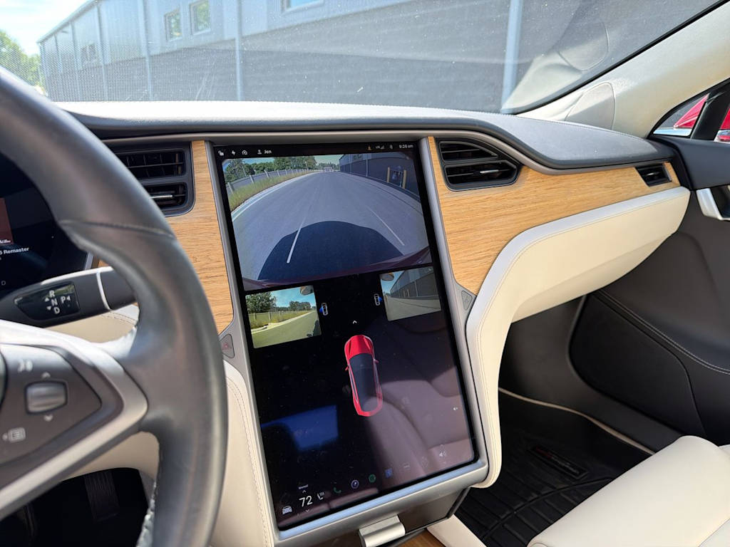Thumbnail: 2018 Tesla Model S - 32