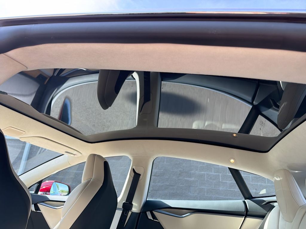 Thumbnail: 2018 Tesla Model S - 28