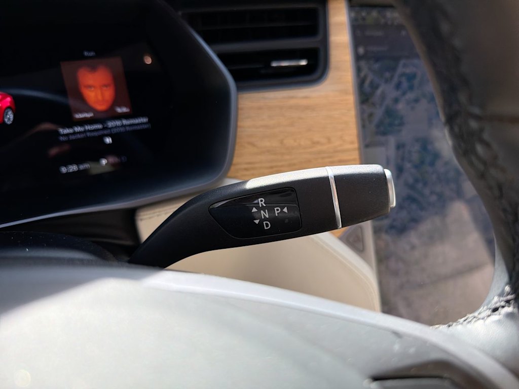 Thumbnail: 2018 Tesla Model S - 34