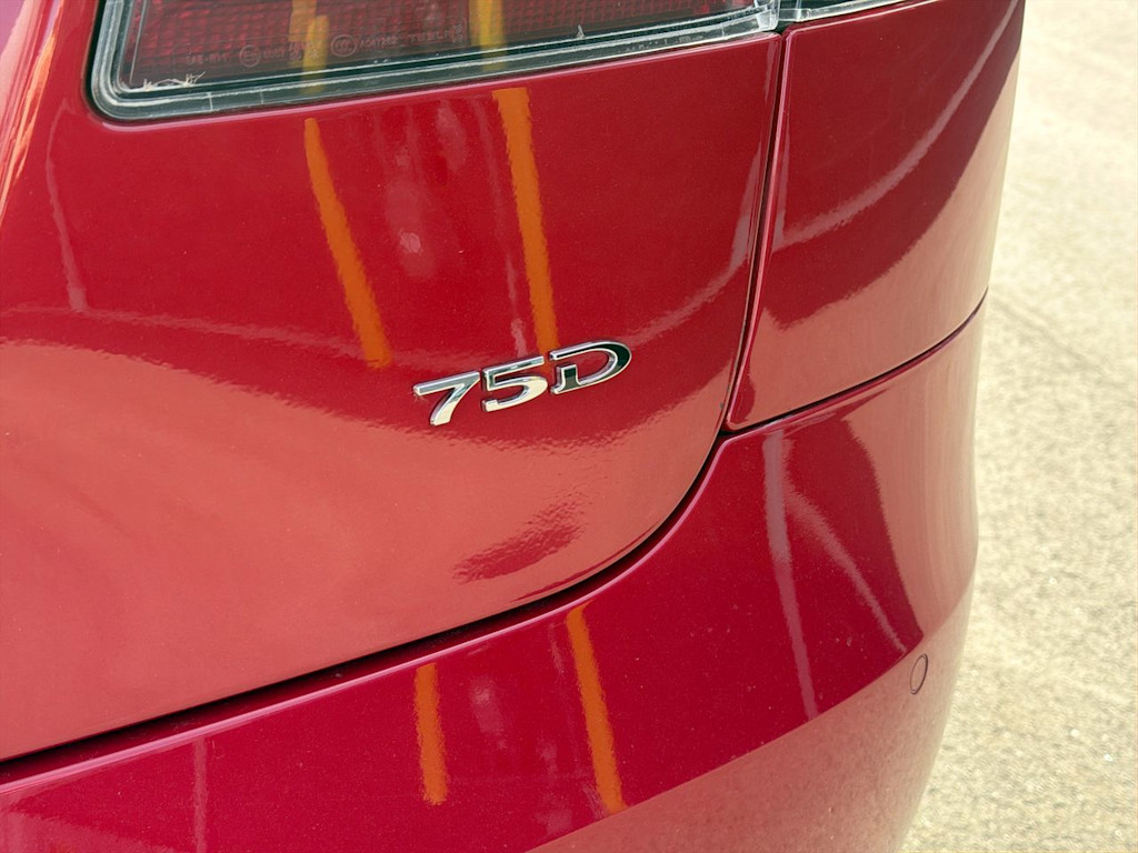 Thumbnail: 2018 Tesla Model S - 26