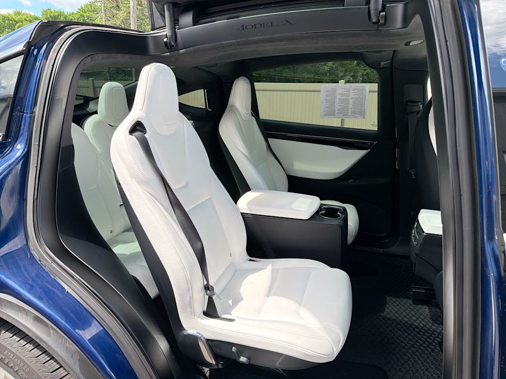 Thumbnail: 2017 Tesla Model X - 29