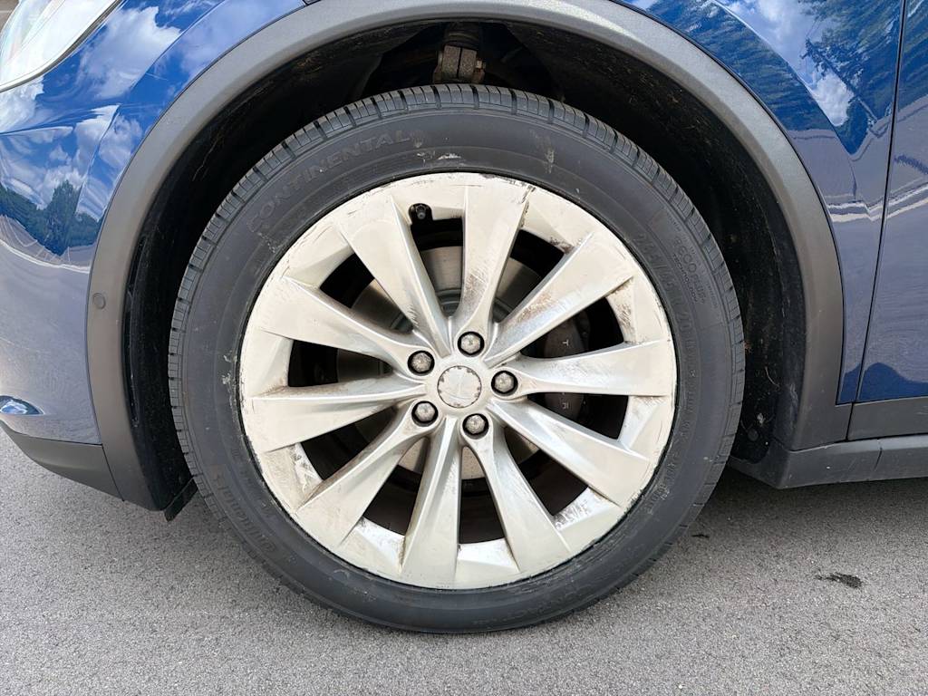 Thumbnail: 2017 Tesla Model X - 8