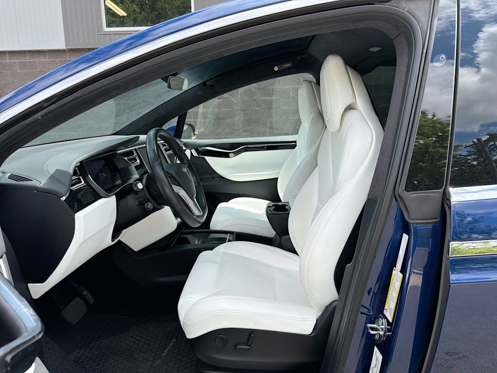 Thumbnail: 2017 Tesla Model X - 9