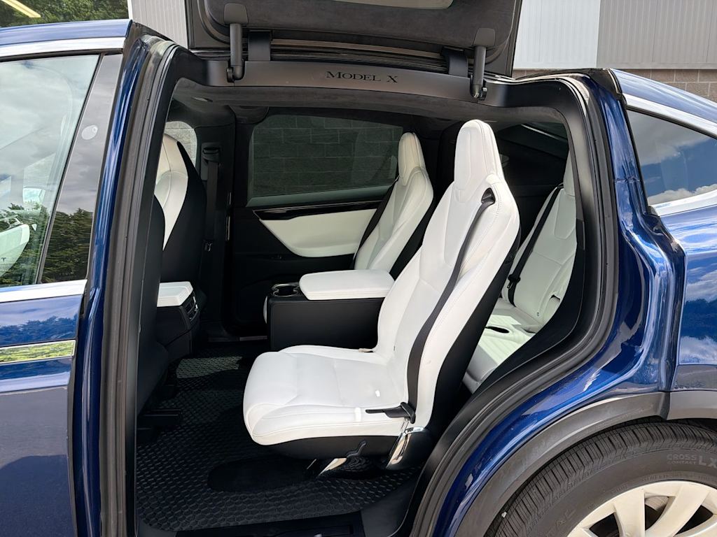 Thumbnail: 2017 Tesla Model X - 28