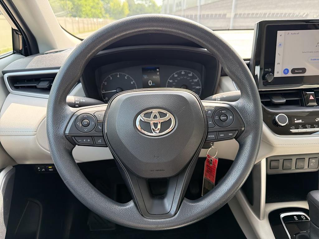 Thumbnail: 2023 Toyota Corolla Cross - 9