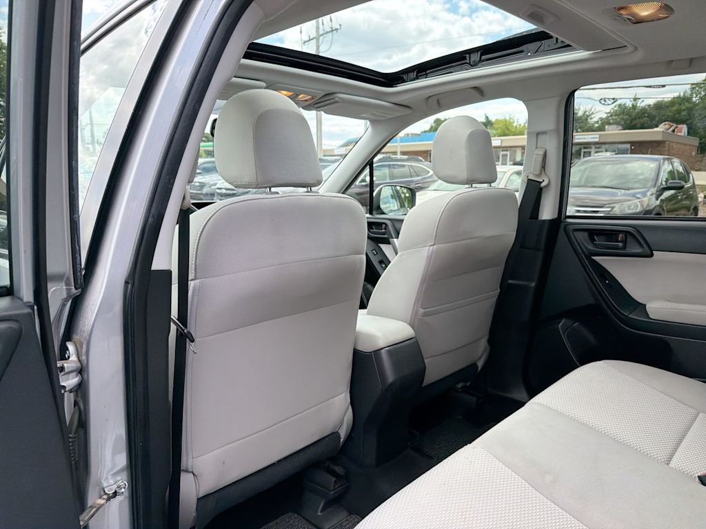 Thumbnail: 2015 Subaru Forester - 12