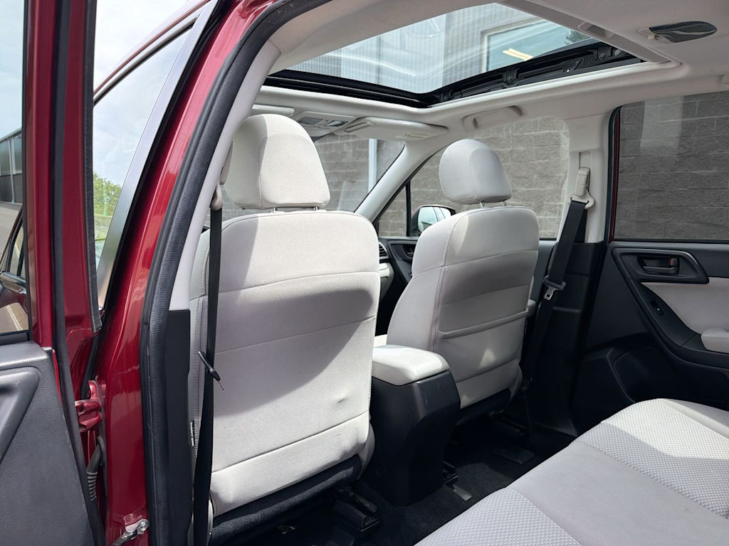 Thumbnail: 2015 Subaru Forester - 12