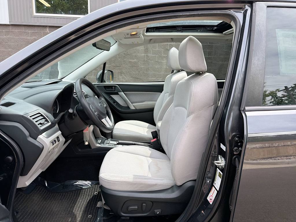 Thumbnail: 2018 Subaru Forester - 10