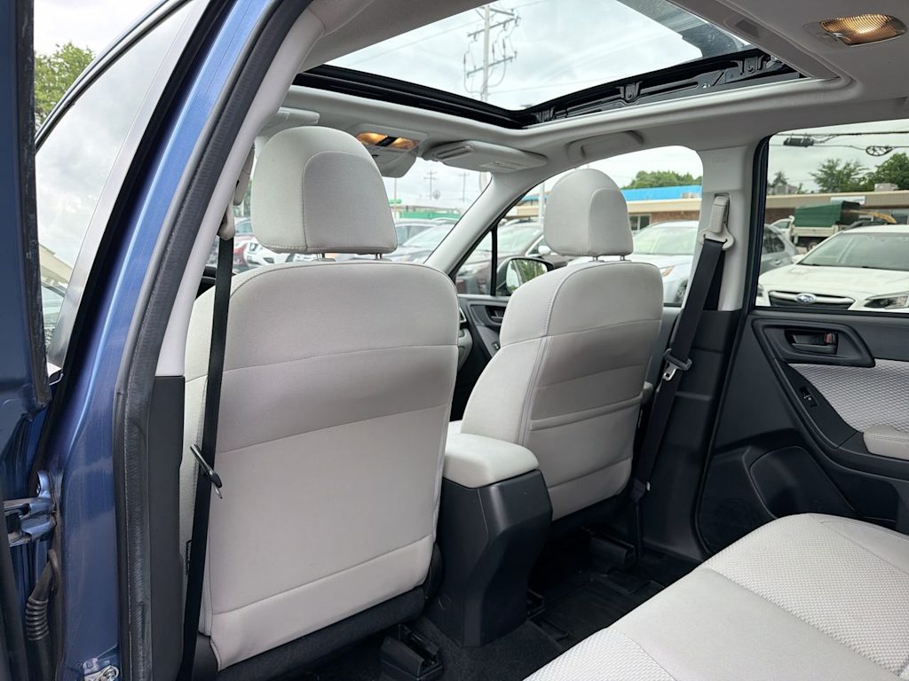 Thumbnail: 2017 Subaru Forester - 11