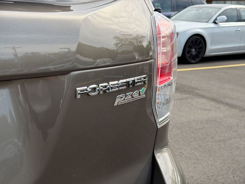 Thumbnail: 2017 Subaru Forester - 28