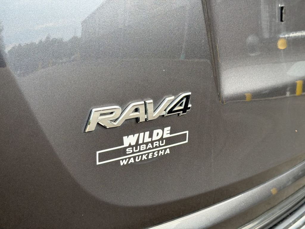Thumbnail: 2017 Toyota RAV4 - 7