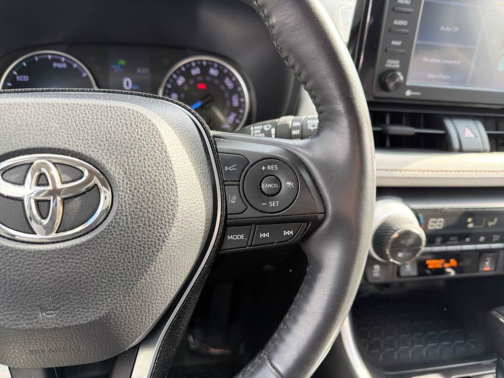 Thumbnail: 2020 Toyota RAV4 - 34