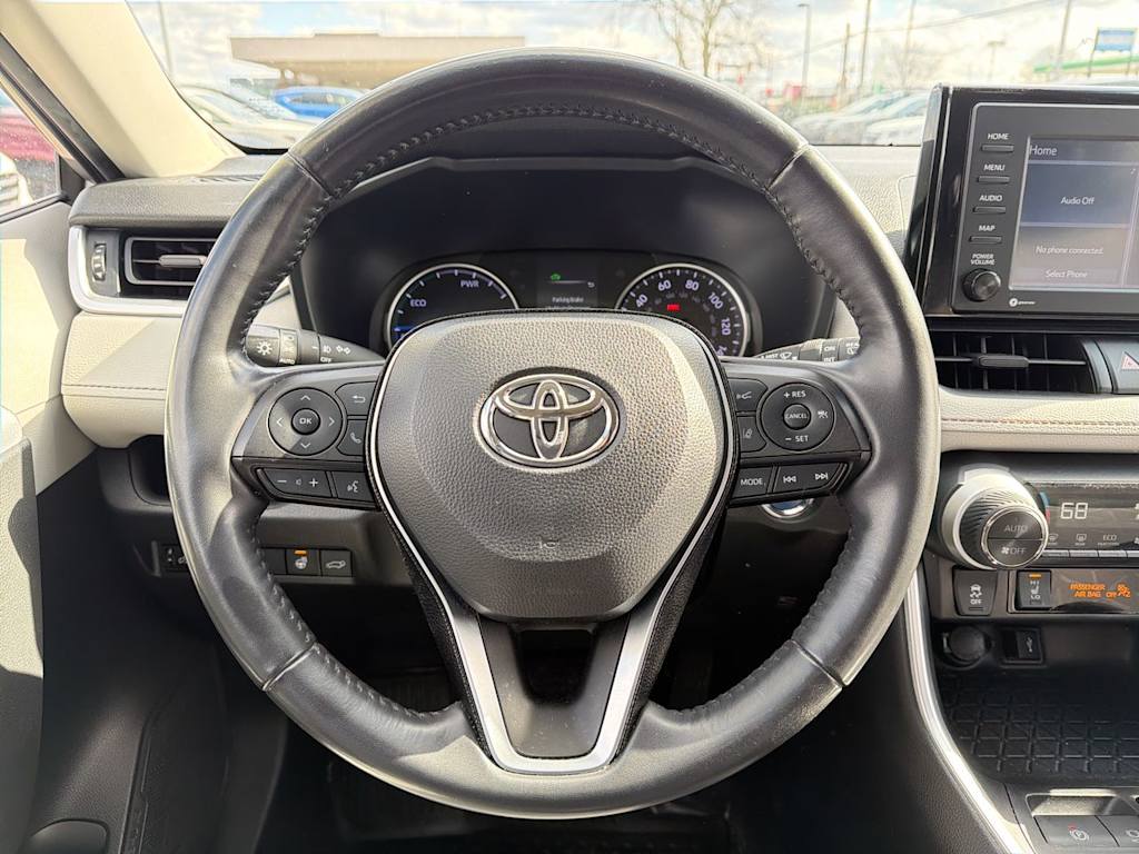 Thumbnail: 2020 Toyota RAV4 - 9