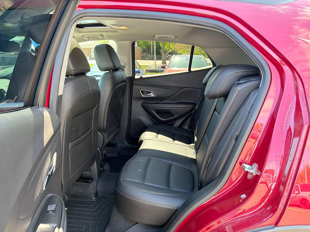 Thumbnail: 2015 Buick Encore - 31
