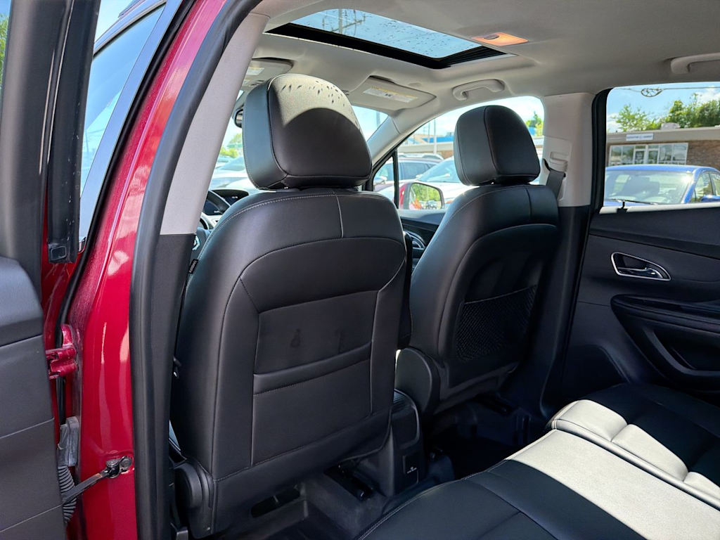 Thumbnail: 2015 Buick Encore - 12