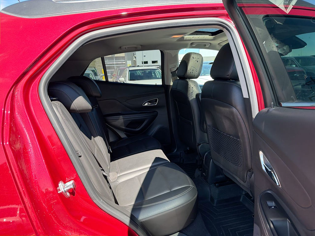 Thumbnail: 2015 Buick Encore - 32