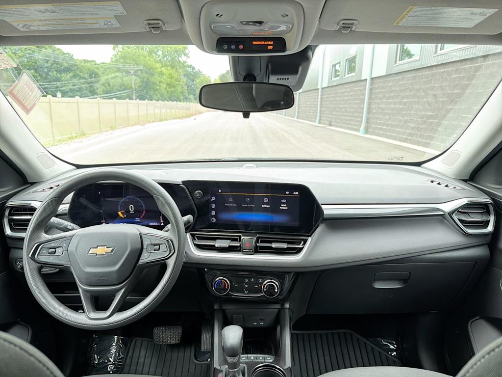 Thumbnail: 2024 Chevrolet TrailBlazer - 2