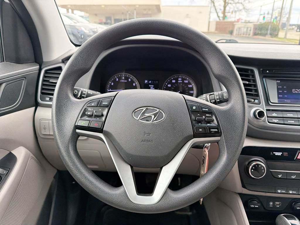 Thumbnail: 2017 Hyundai Tucson - 9