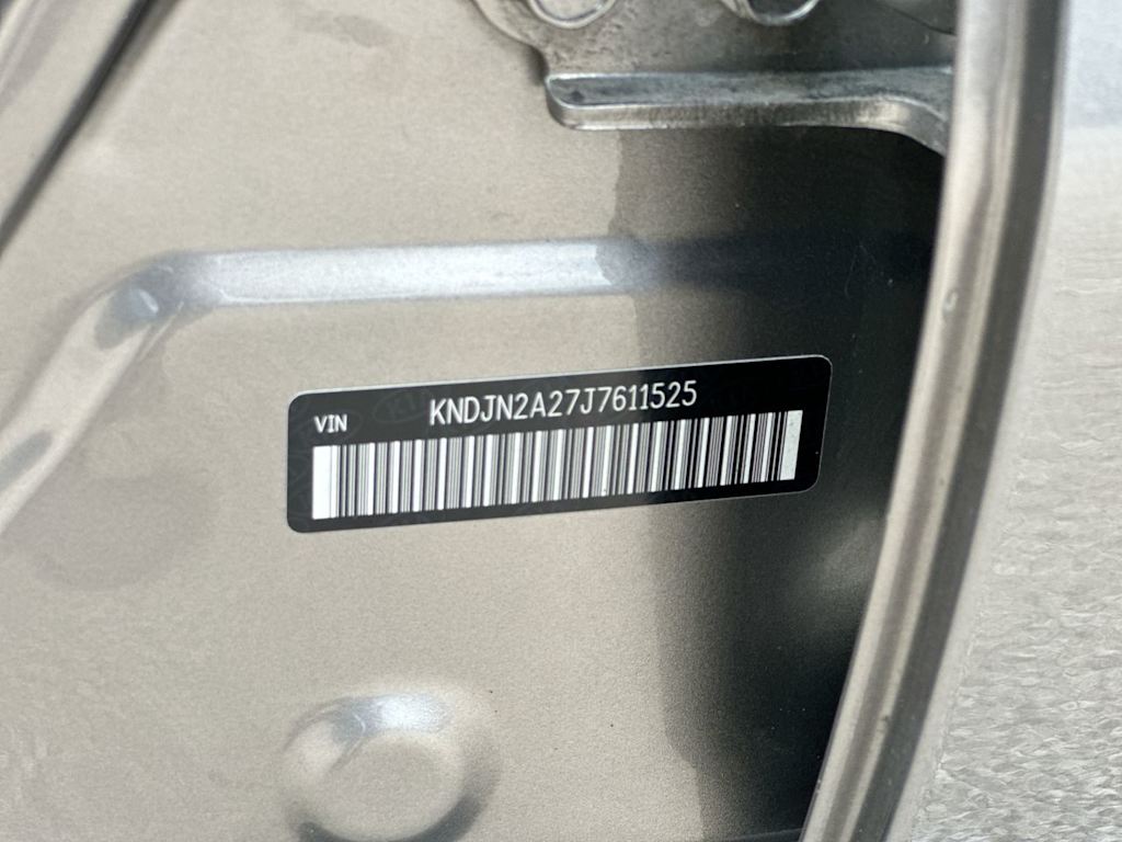 Thumbnail: 2018 Kia Soul - 16