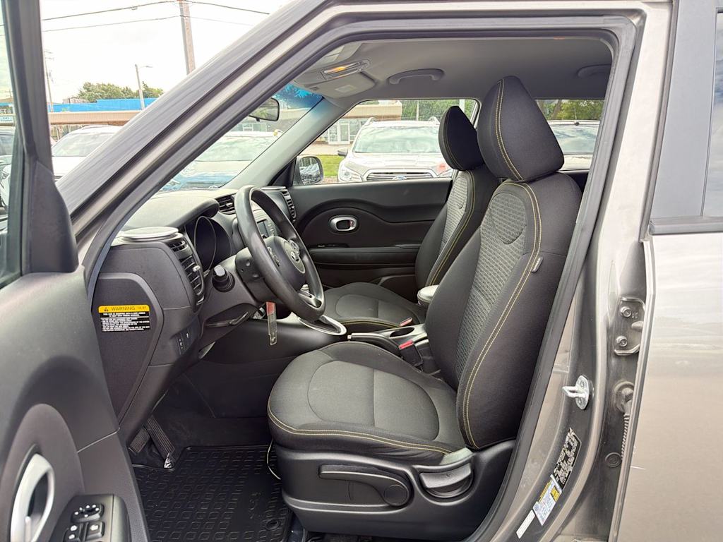 Thumbnail: 2015 Kia Soul - 10