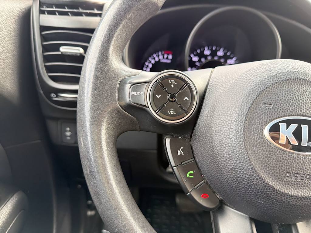 Thumbnail: 2015 Kia Soul - 32