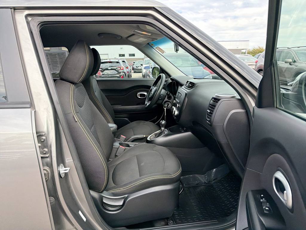 Thumbnail: 2015 Kia Soul - 11