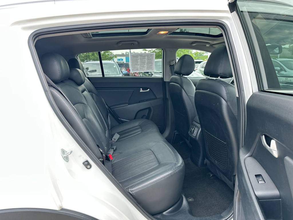2015 Kia Sportage EX 32