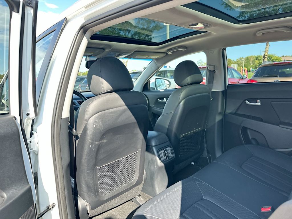 Thumbnail: 2016 Kia Sportage - 12