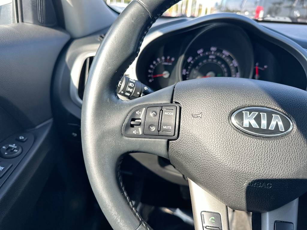 Thumbnail: 2016 Kia Sportage - 33