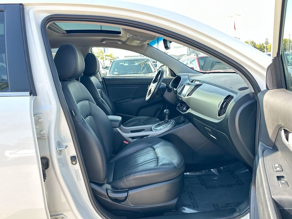 Thumbnail: 2016 Kia Sportage - 11