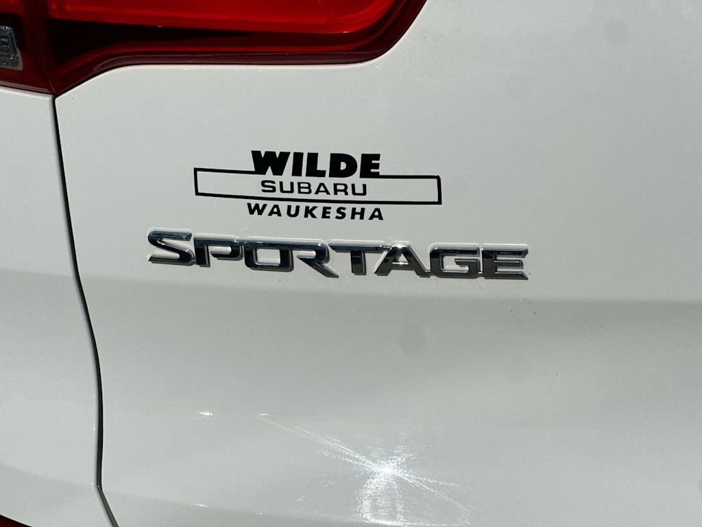 Thumbnail: 2016 Kia Sportage - 7