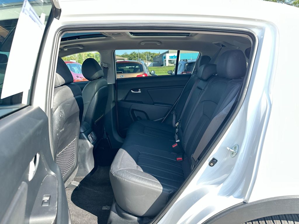 Thumbnail: 2016 Kia Sportage - 31