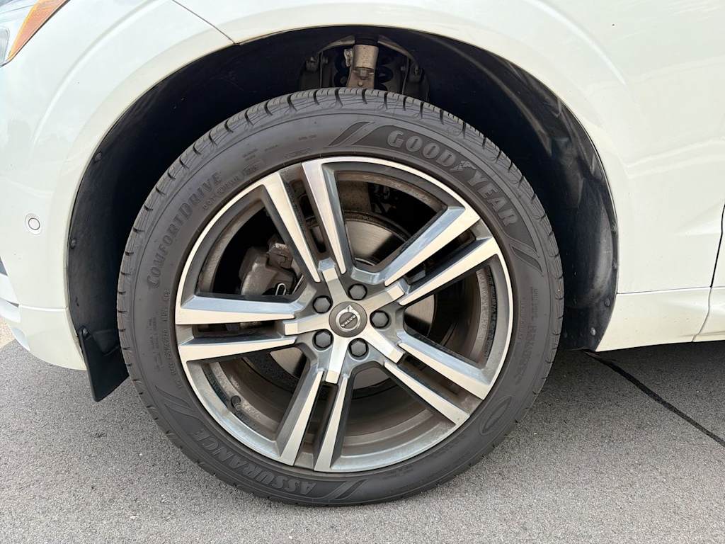 Thumbnail: 2019 Volvo XC60 - 8