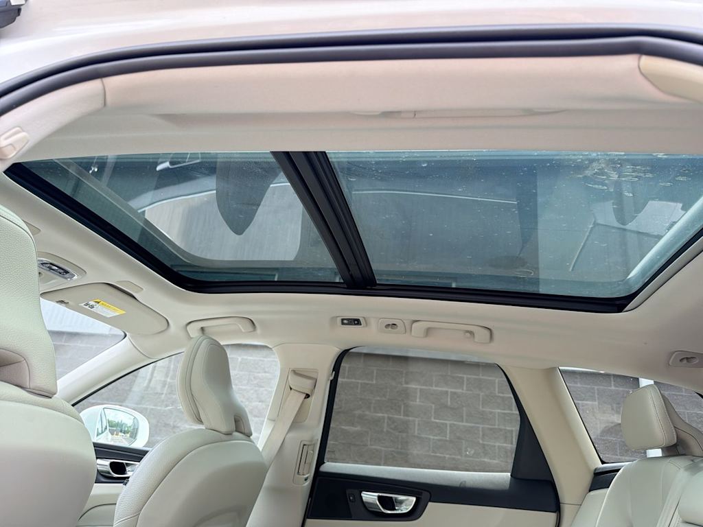 Thumbnail: 2019 Volvo XC60 - 29