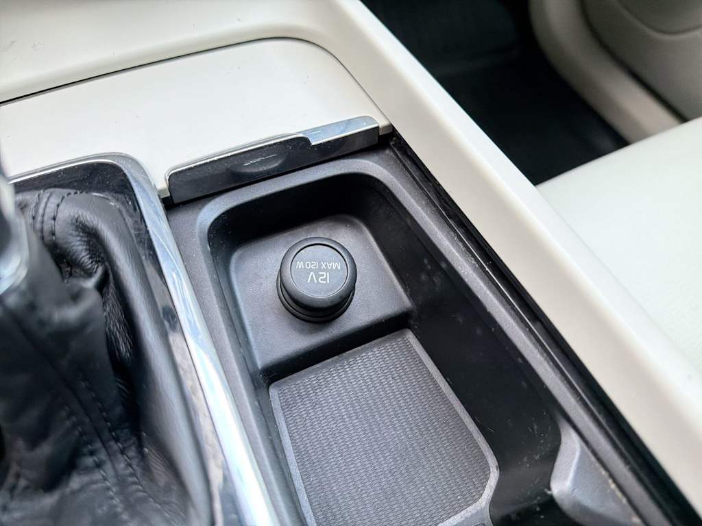 Thumbnail: 2019 Volvo XC60 - 33