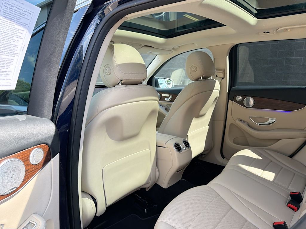 Thumbnail: 2020 Mercedes-Benz GLC - 12