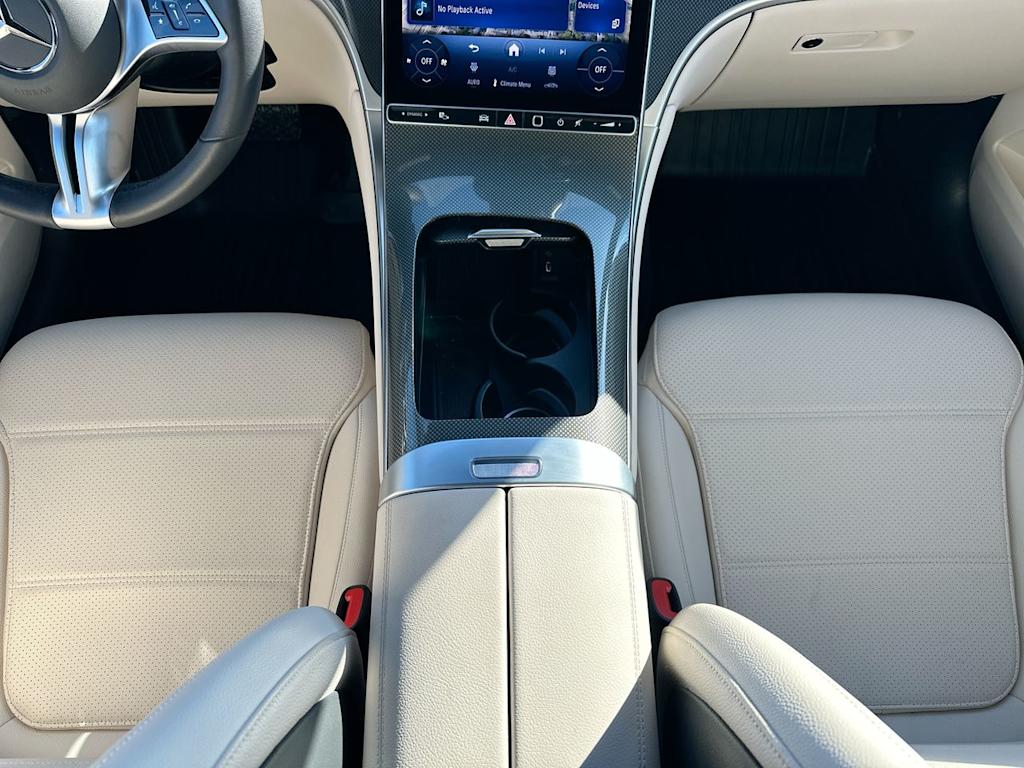 Thumbnail: 2025 Mercedes-Benz GLC - 35
