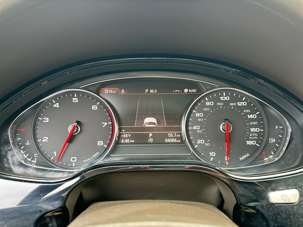 Thumbnail: 2015 Audi A8 - 15