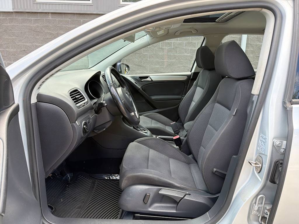 Thumbnail: 2014 Volkswagen Golf - 10