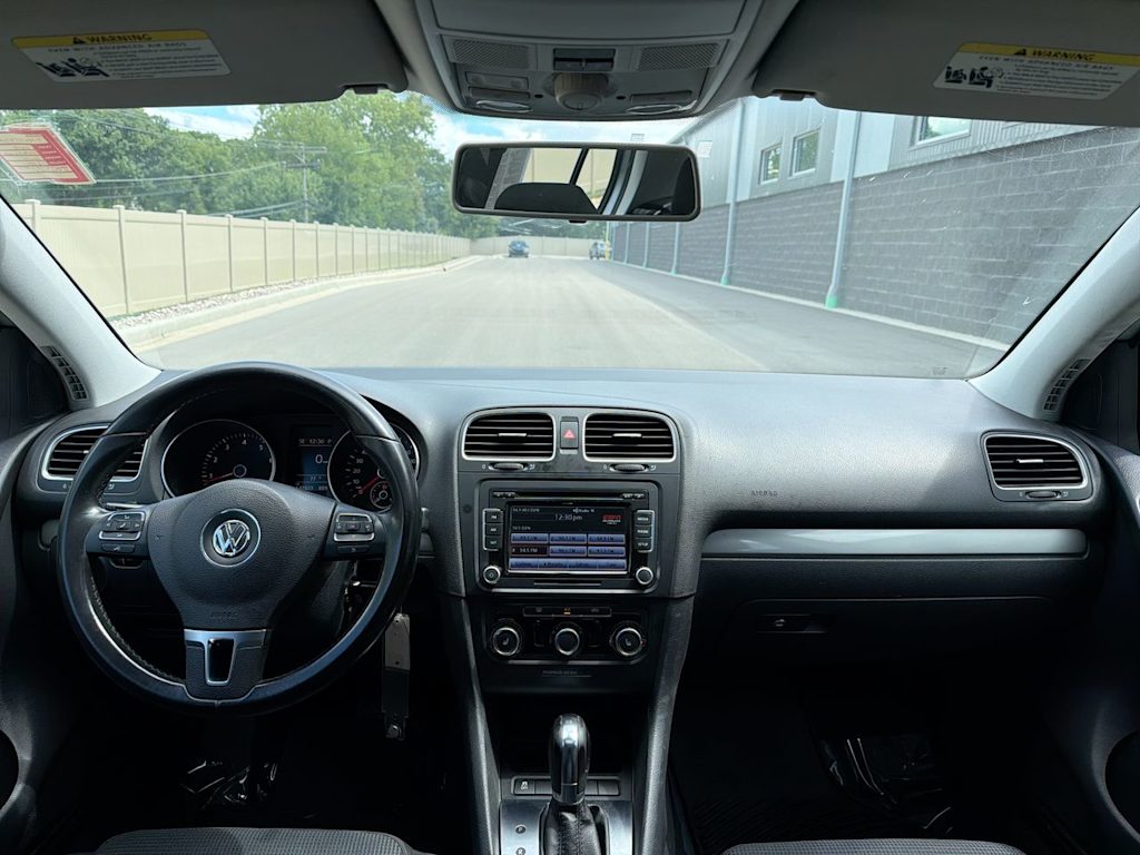 Thumbnail: 2014 Volkswagen Golf - 2