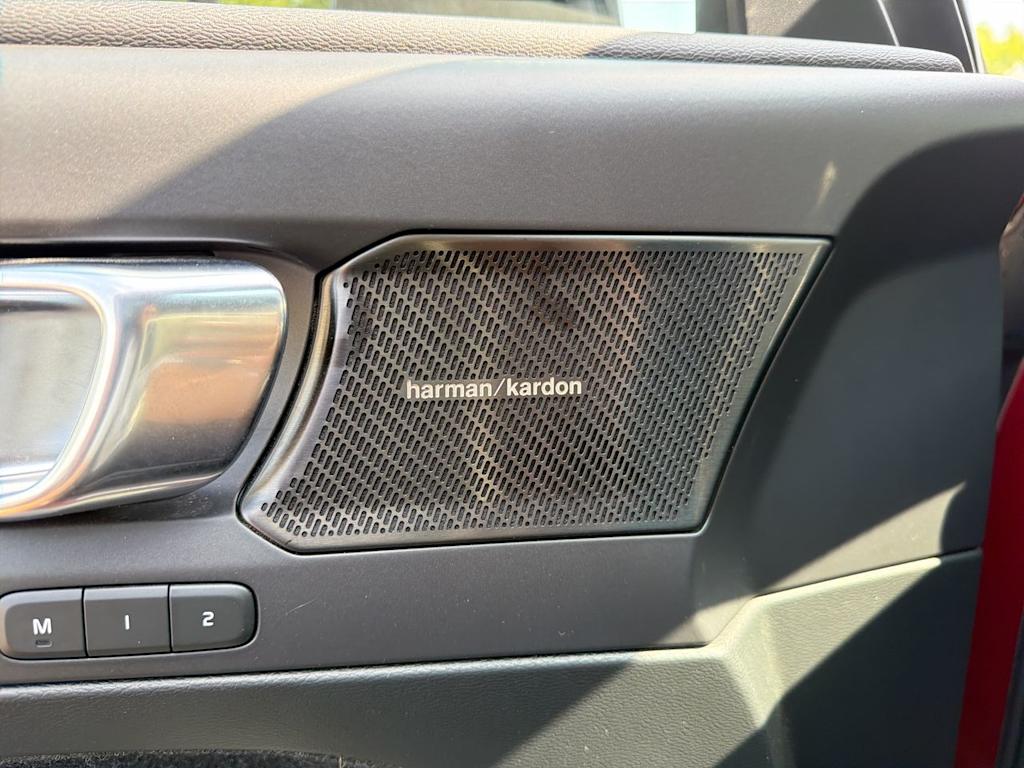 Thumbnail: 2019 Volvo XC40 - 37