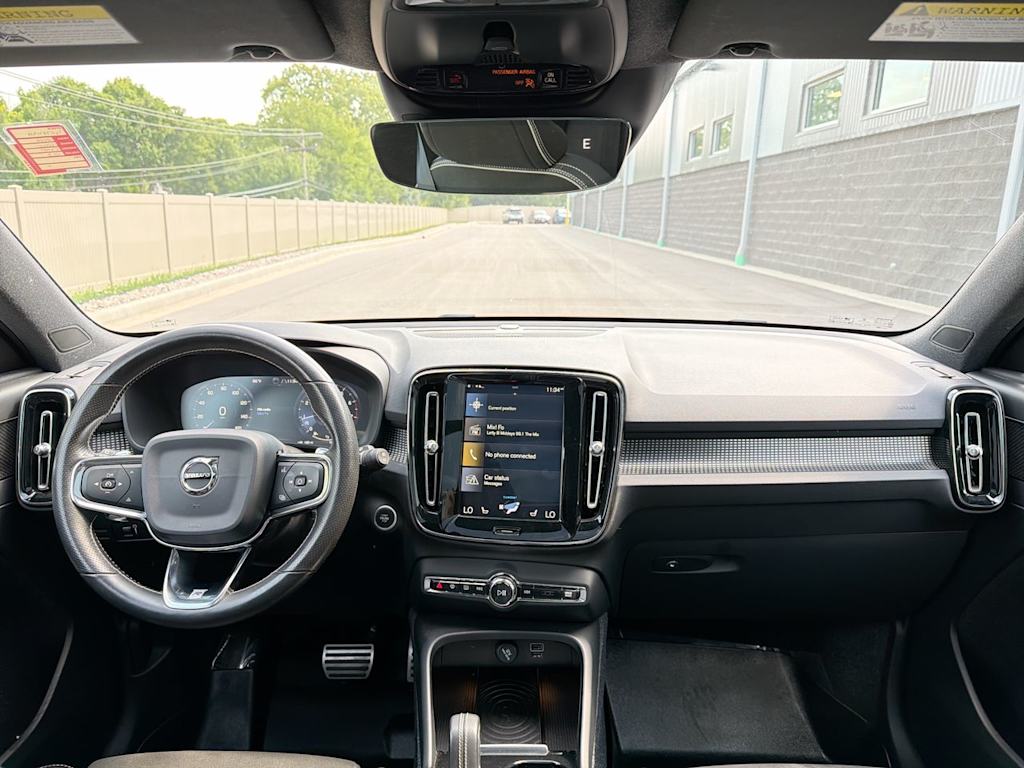Thumbnail: 2019 Volvo XC40 - 2