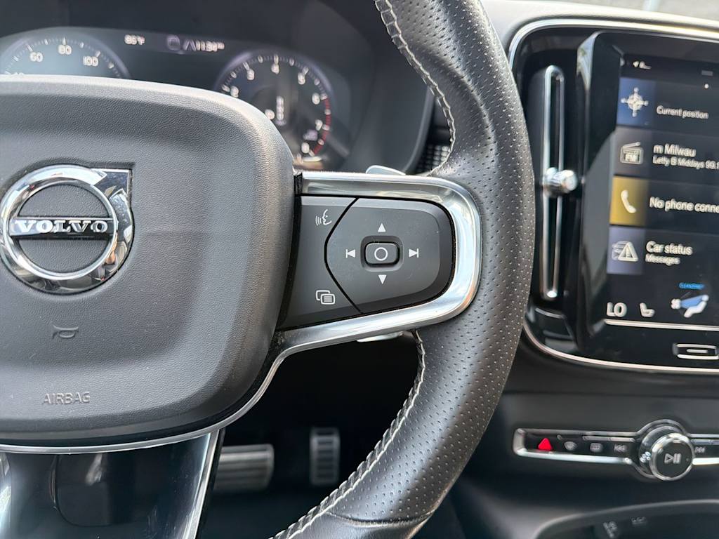 Thumbnail: 2019 Volvo XC40 - 34
