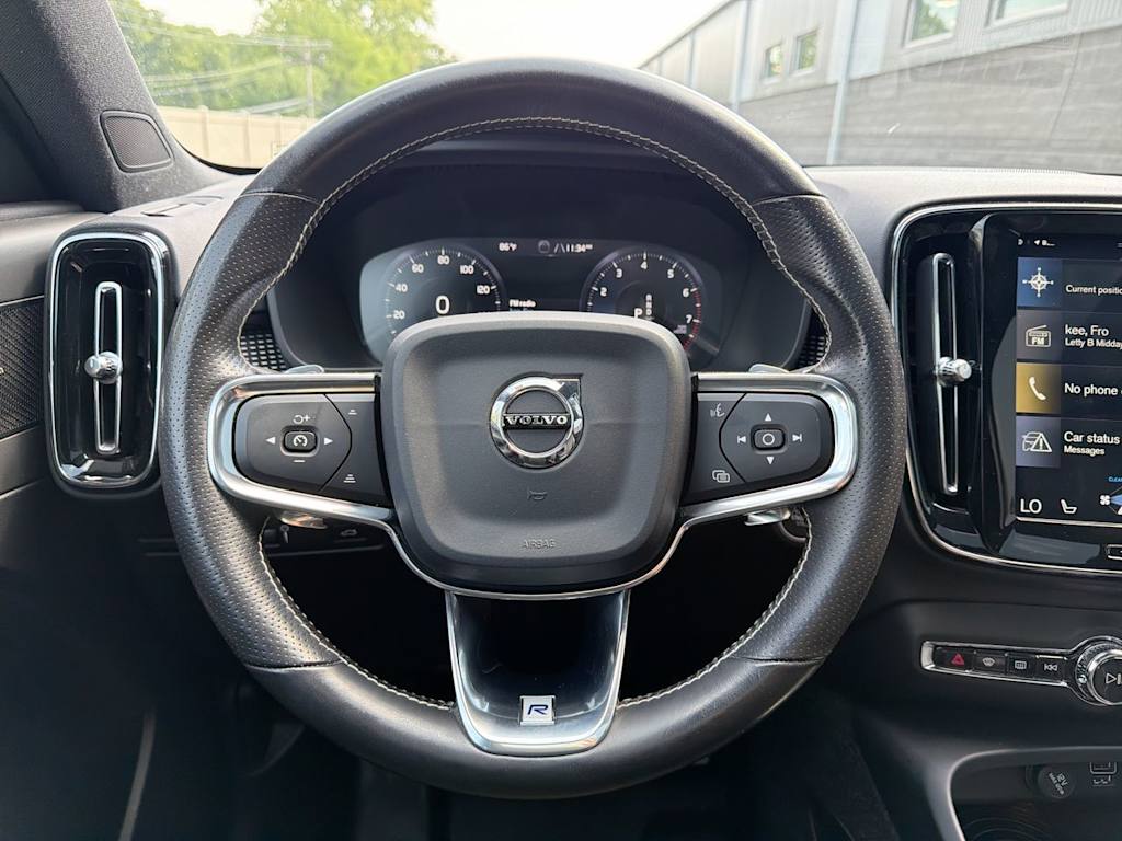 Thumbnail: 2019 Volvo XC40 - 9