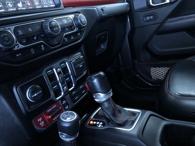 Thumbnail: 2020 Jeep Gladiator - 16